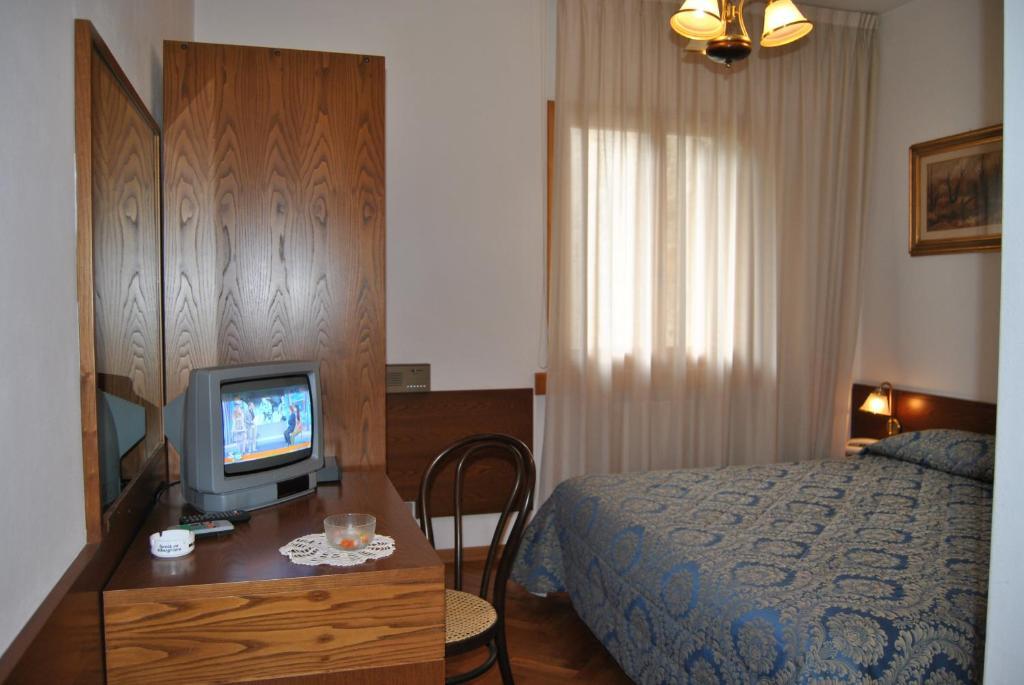 Hotel Archimede レッジェッロ 部屋 写真